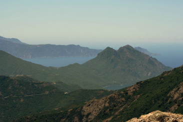 Monte Semino (618m) sur la presqu'île séparant les golfes de Porto et de Girolata